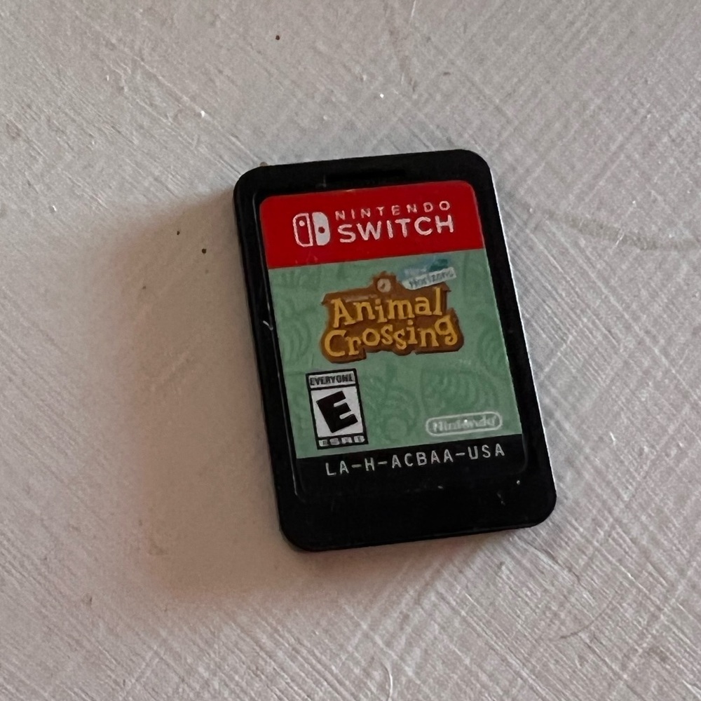 *With out case* Nintendo Animal Crossing New Horizons